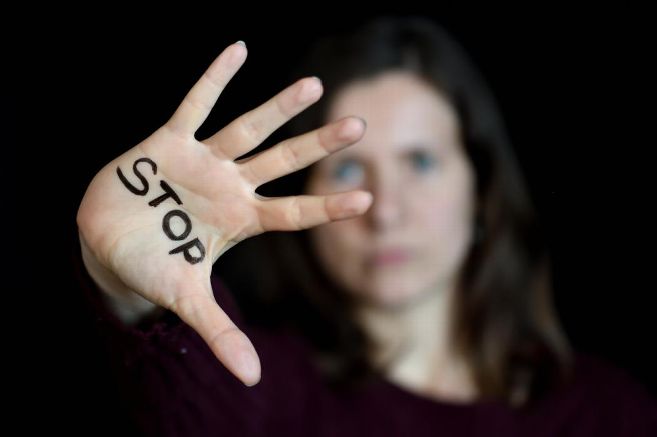 stop femme victime